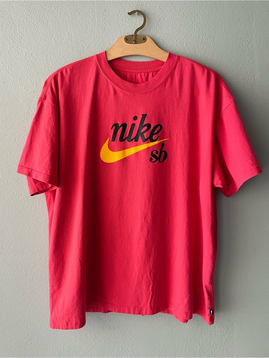 Nike Other - 🌱5/$25🌱 Nike | SB Bright Coral Short Sleeve Tee